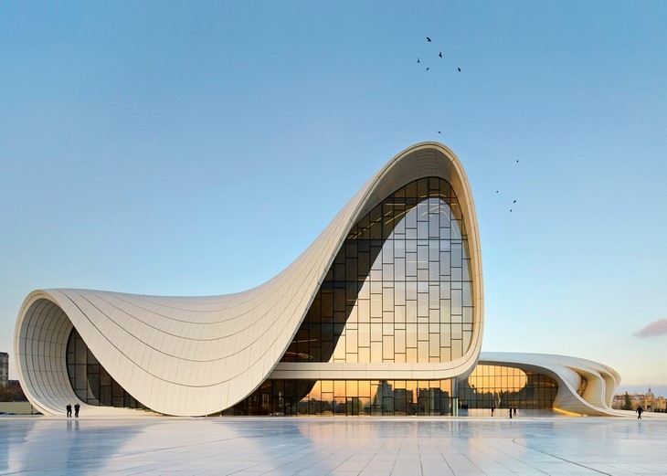 Archisearch - Heydar Aliyev Center, Azerbaijan, 2012 / Photography by Hufton-Crow